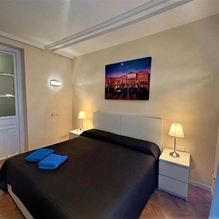 Madrid, C. Mayor ภายนอก รูปภาพ